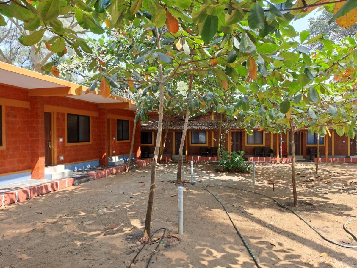 Palm Beach Resort Kumta Ngoại thất bức ảnh